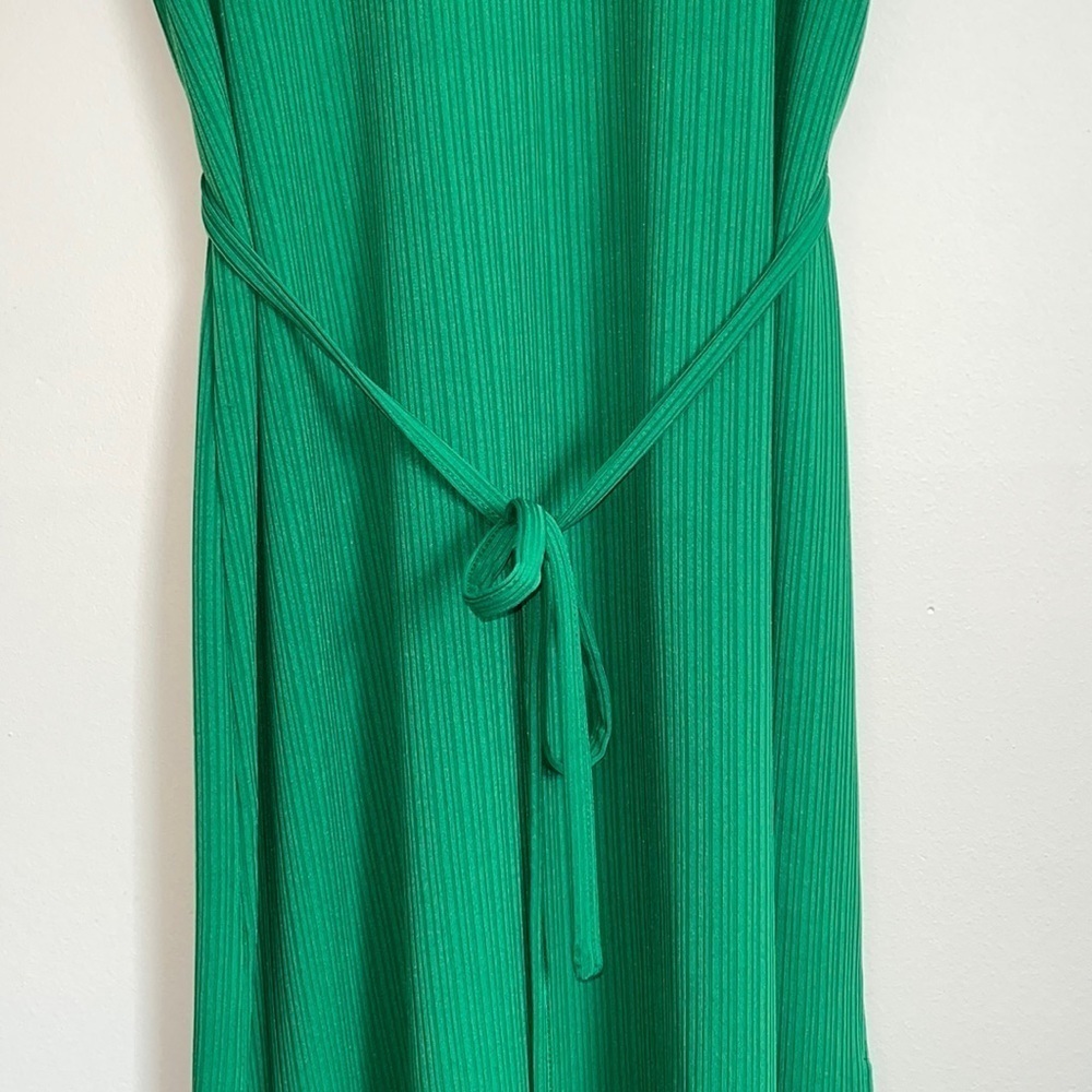 Melissa Paige Simple Tie Green Midi Dress - Picture 2 of 7